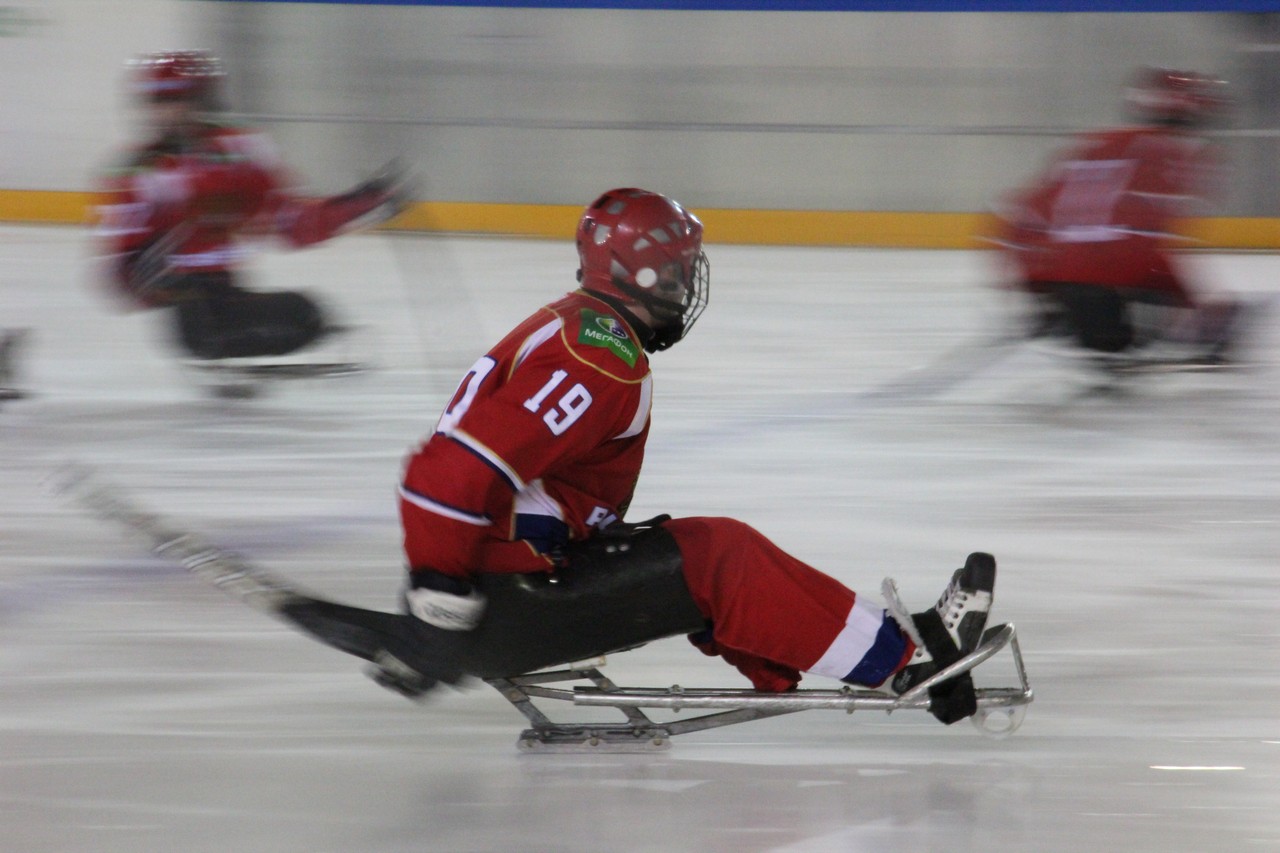 Российские следж хоккеисты обыграли сборную команду Чехии со счетом 6:0 на Международном турнире в г. Подольске и заняли первое место