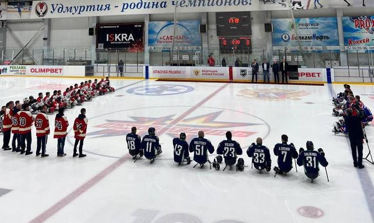 А.А. Строкин в Ижевске принял участие в церемонии открытия I круга чемпионата России по следж-хоккею      