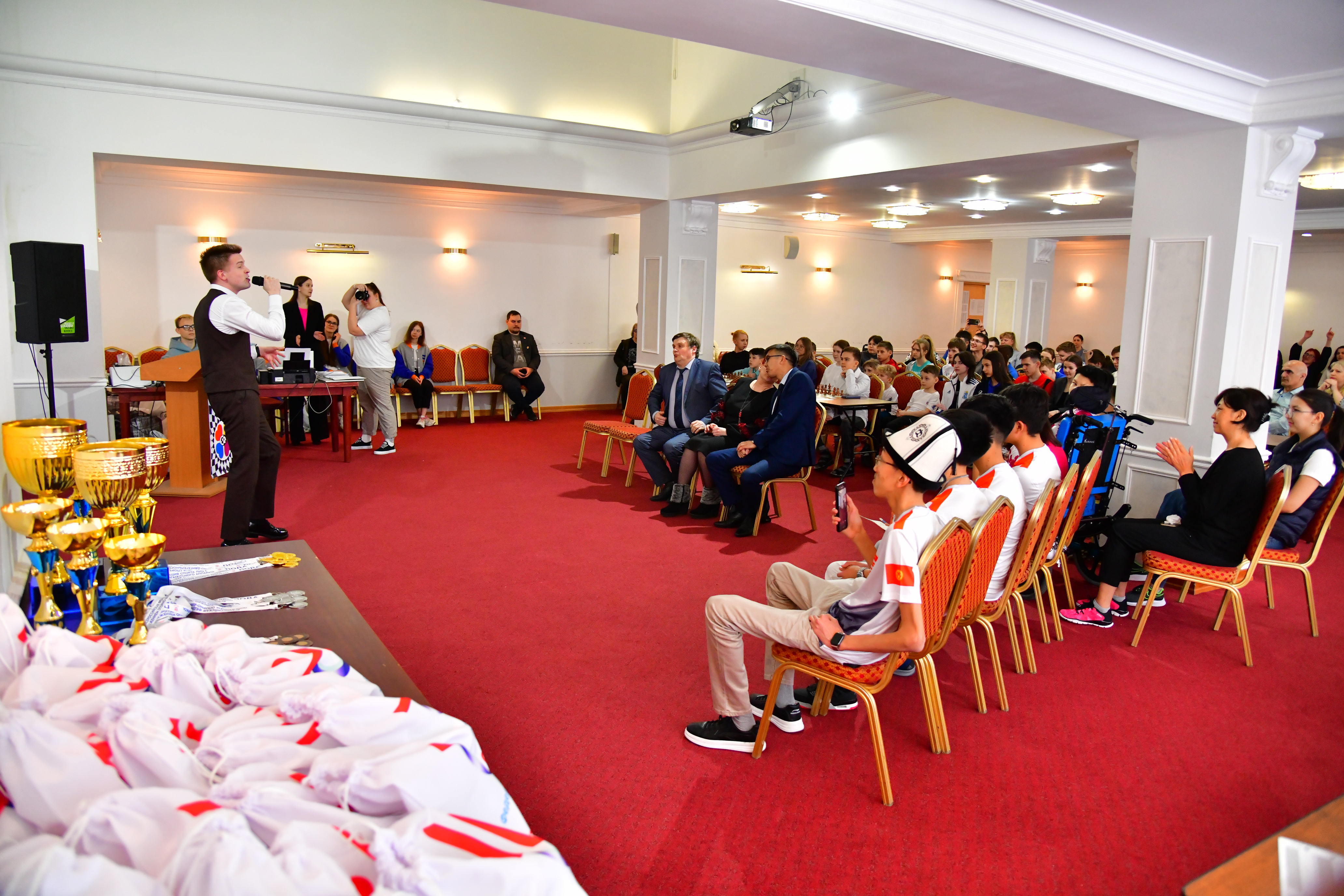 В Ярославле состоялась церемония открытия Открытых Всероссийских детско-юношеских соревнований по шашкам, шахматам и дартсу на призы Всероссийской Федерации спорта лиц с ПОДА, «Аленький Цветочек».