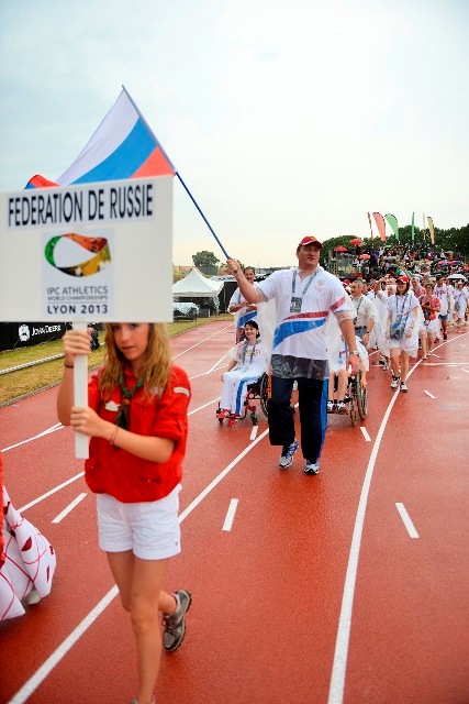 П. А. Рожков и сборная команда России по легкой атлетике  спорта лиц с  ПОДА  приняли участие в церемонии открытия  чемпионата мира