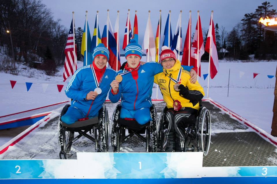 Сборная команда России завоевала 6 медалей (3 золотых, 2 серебряные и 1 бронзовую) в 3-ий день чемпионата мира по лыжным гонкам и биатлону спорта лиц с ПОДА в США