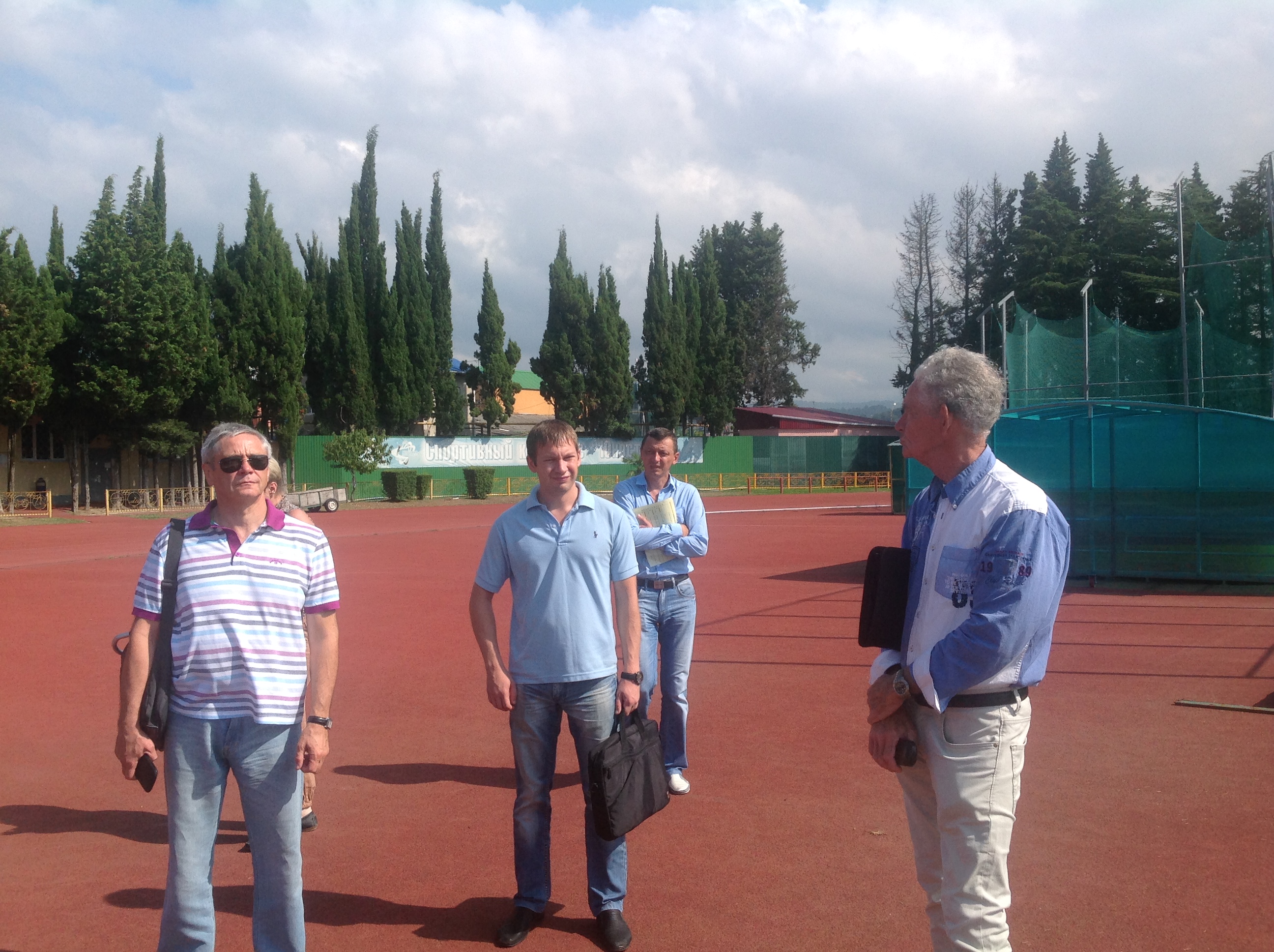 П.А. Рожков в г. Сочи совместно с техническим менеджером по играм IWAS Яном Боквиком в рамках инспекционного визита по определению места проведения Всемирных игр IWAS в 2015 г. осмотрели места проведения соревнований и размещения участников Игр